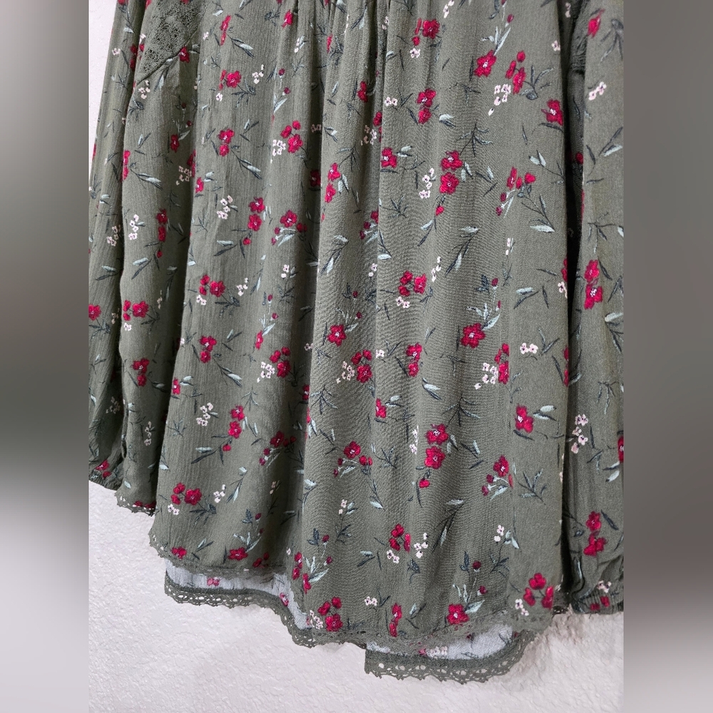 Mason & Belle Floral Embroidered Green Blouse - Picture 5 of 9